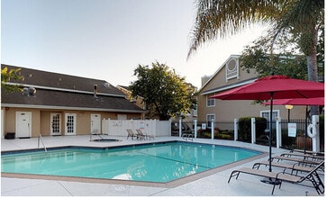 39150 Cedar Blvd in Newark, CA - Foto de edificio - Building Photo