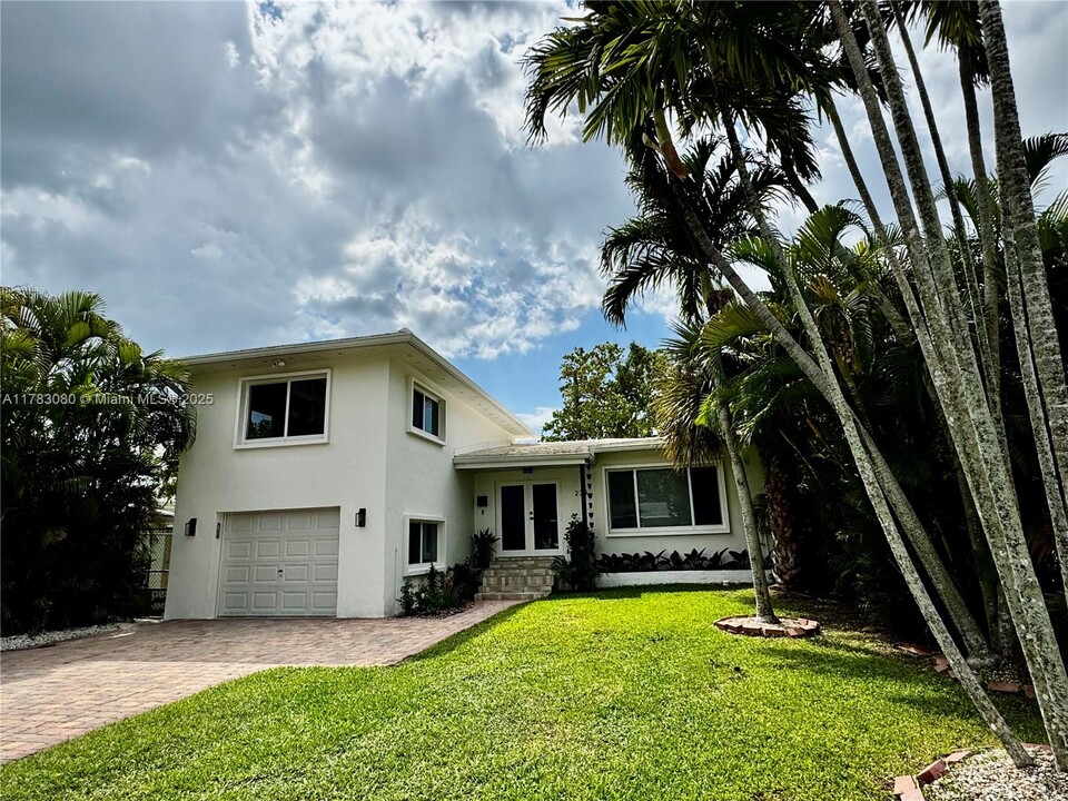 234 Washington Dr in Coral Gables, FL - Building Photo