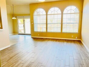 8512 Hillrock Dr in Round Rock, TX - Building Photo - Building Photo
