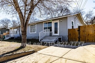 2114 Jupiter St in San Antonio, TX - Building Photo