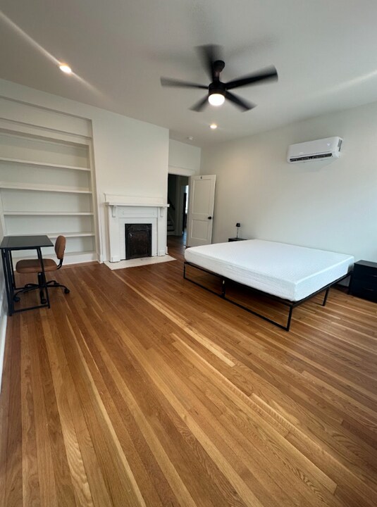 1133 E Henry St in Savannah, GA - Building Photo