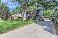 2960 S Vine St, Unit 25A in Denver, CO - Building Photo - Building Photo