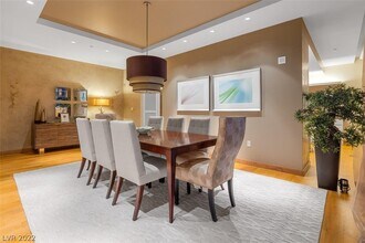 3750 S Las Vegas Blvd-Unit -2608 in Las Vegas, NV - Building Photo - Building Photo
