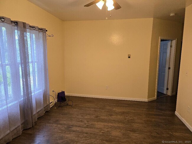 14 Wood St in Waterbury, CT - Building Photo - Building Photo