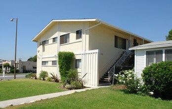 469 Salem St in Glendale, CA - Foto de edificio - Building Photo