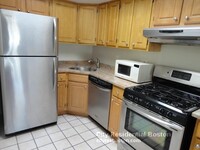 133 W 7th St, Unit 3 in Boston, MA - Building Photo - Building Photo