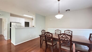 5103 Woodland Ln in Alpharetta, GA - Foto de edificio - Building Photo