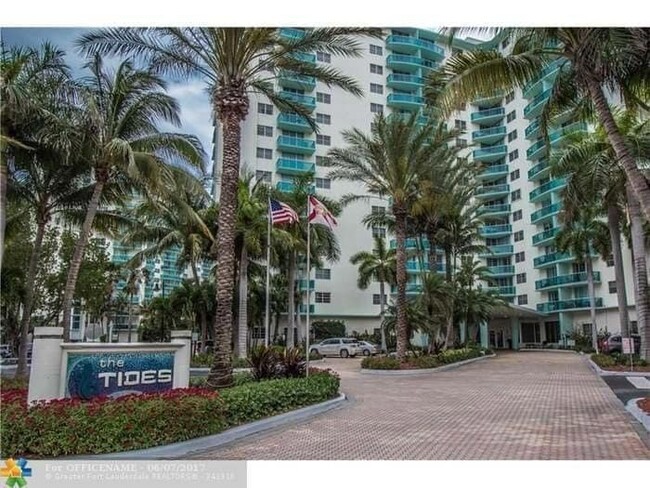 3901 S Ocean Dr, Unit 12 T in Hollywood, FL - Building Photo - Building Photo