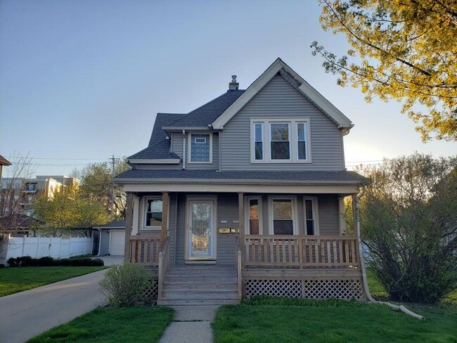 1333 S 62nd St in West Allis, WI - Building Photo - Building Photo