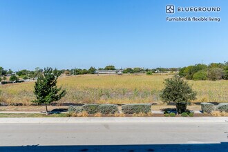 11600 Spirit Dr in Austin, TX - Foto de edificio - Building Photo