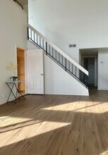 2323 S Bentley Ave in Los Angeles, CA - Building Photo - Building Photo