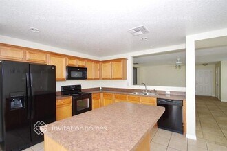 4688 Caverns Dr in Kissimmee, FL - Building Photo - Building Photo