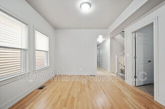 7050 S Throop St in Chicago, IL - Building Photo - Building Photo