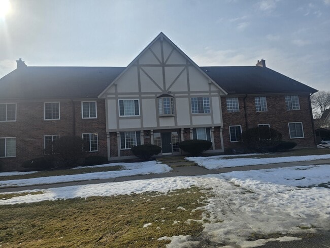 property at 30268 Southfield Rd