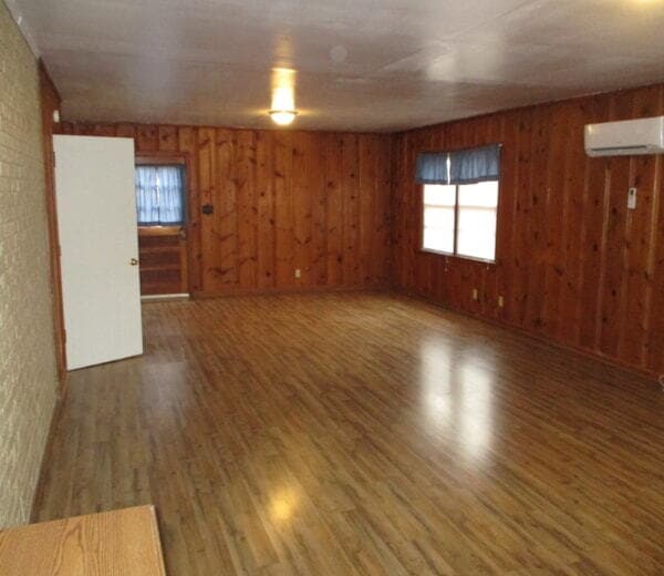 1139 Chickasaw Rd in Paris, TN - Building Photo - Building Photo
