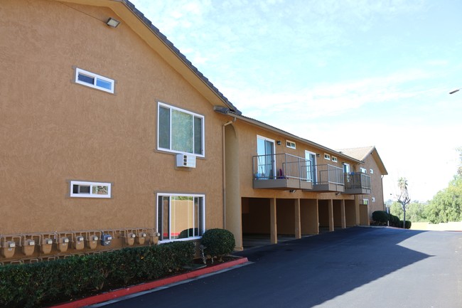 Newport Gardens Apartments, Vista in Vista, CA - Building Photo - Building Photo