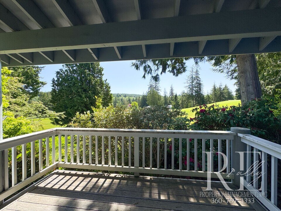 101-1 Highland Greens in Port Ludlow, WA - Foto de edificio