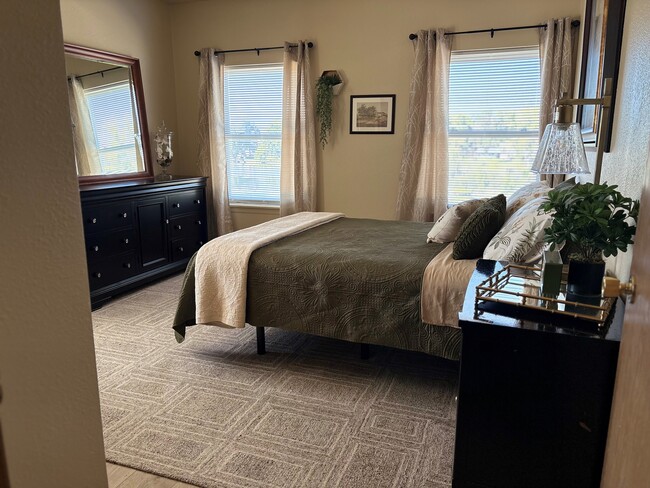 125 W Main St, Unit A