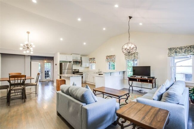 property at 1534 Richland Rd SW