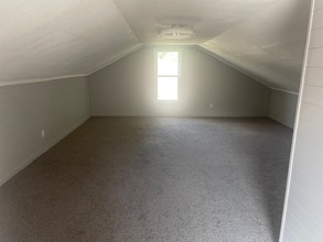 426 Williams St SE in Niles, OH - Building Photo - Building Photo