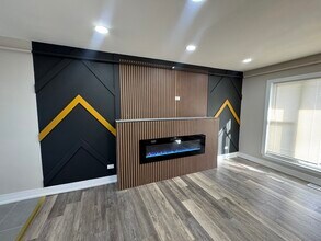 22220 Brookwood Dr in Sauk Village, IL - Foto de edificio - Building Photo