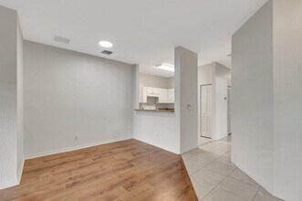 3070 Grandiflora Dr in Greenacres, FL - Building Photo - Building Photo