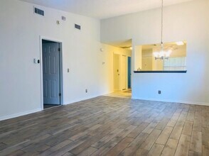 1010 Stonybrook Cir in Port Orange, FL - Building Photo - Building Photo