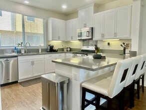 3004 Sage Pl in Lakewood, CA - Building Photo - Building Photo