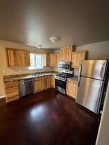 8145 W Northshore Dr in Wasilla, AK - Building Photo