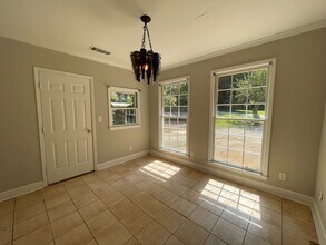 260 Timberlane Dr in Athens, GA - Building Photo - Building Photo