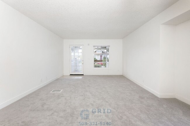 property at 7128 SE 83rd Ave