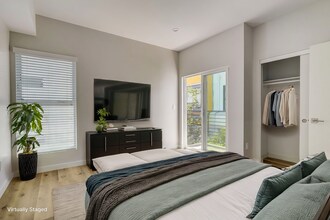 834 N June St in Los Angeles, CA - Building Photo - Building Photo