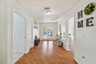 5840 Mariposa Dr in Holiday, FL - Building Photo - Building Photo