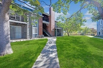 Summit Riverside Apartments in Littleton, CO - Building Photo - Building Photo