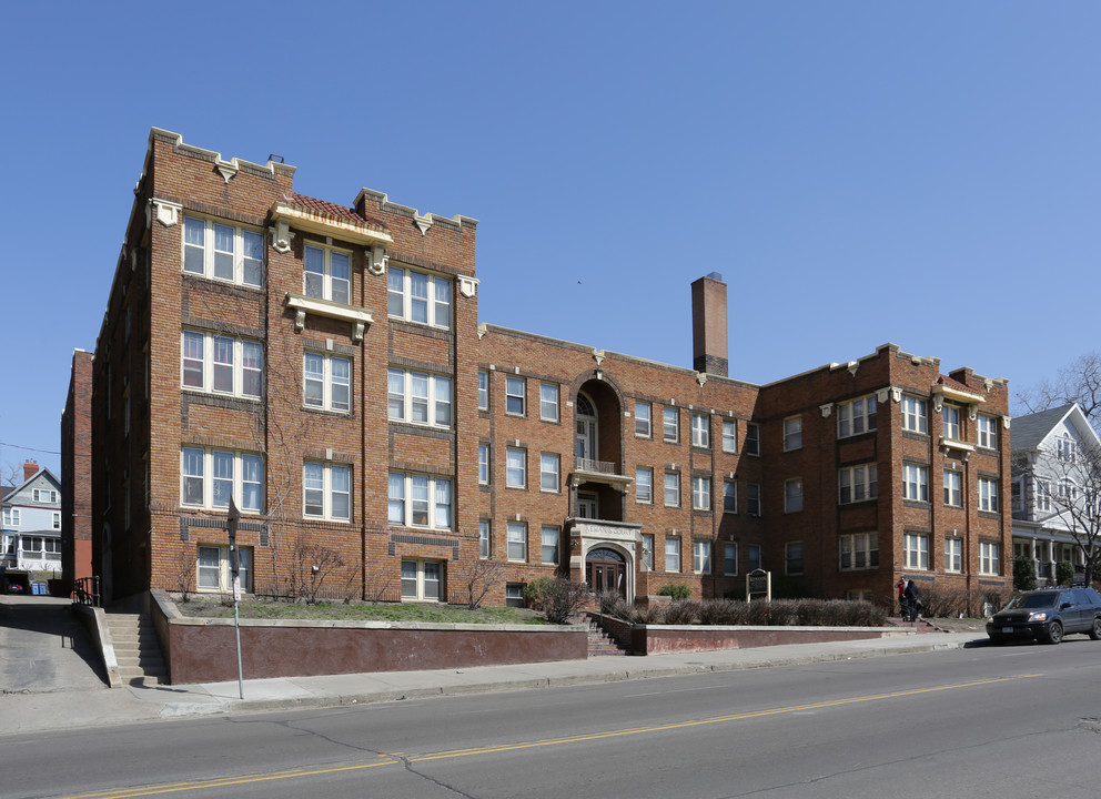 Kewanis Court Apartments in Minneapolis, MN - Building Photo