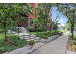 1520 Elliot Ave S in Minneapolis, MN - Building Photo - Building Photo