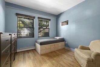 84 MacDougal St in Brooklyn, NY - Building Photo - Interior Photo