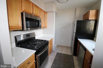 7111 Woodmont Ave in Chevy Chase, MD - Building Photo - Building Photo