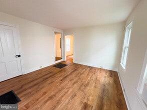 213 W B St in Brunswick, MD - Building Photo - Building Photo