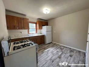 1914 10th St in Des Moines, IA - Building Photo - Building Photo