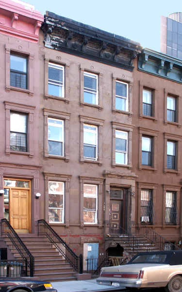 34 W 126th St in New York, NY - Building Photo