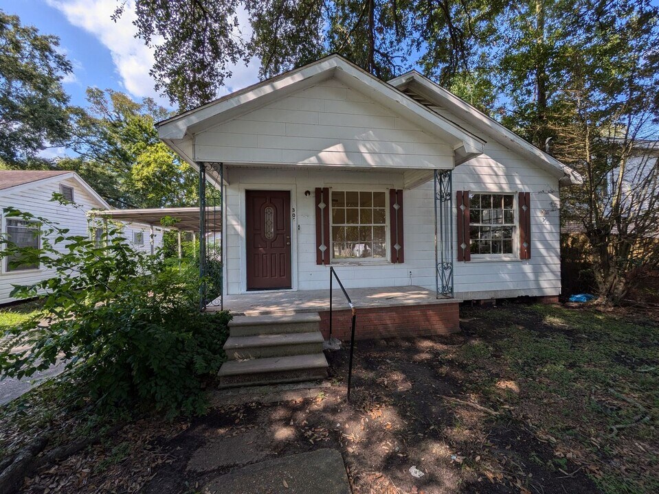 305 Alabama Ave in Beaumont, TX - Building Photo