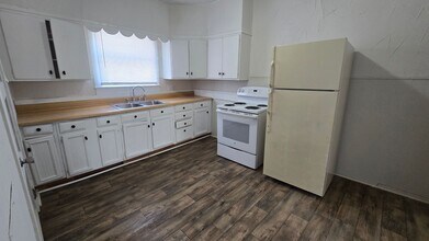 711 W Centennial Ave in Muncie, IN - Building Photo - Building Photo