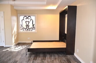 308 E Olive St in Laredo, TX - Building Photo - Building Photo