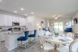 Egret Landing in Calabash, NC - Foto de edificio - Interior Photo