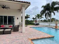 11710 Paradise Cove Ln in Wellington, FL - Building Photo - Building Photo