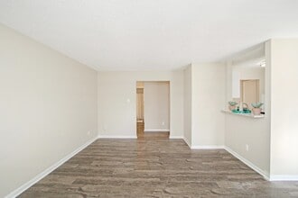 The Elliott at College Park Apartment Homes in Indianapolis, IN - Building Photo - Building Photo