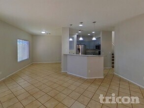 22227 N 29th Dr in Phoenix, AZ - Foto de edificio - Building Photo