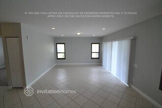 9705 Napoli Woods Ln in Delray Beach, FL - Foto de edificio - Building Photo