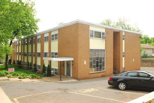 420 S 9th Ave in Highland Park, NJ - Building Photo